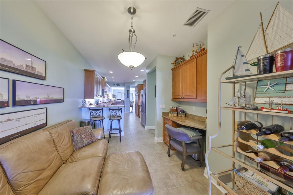 En Venta: $575,000 (3 camas, 2 baños, 2046 Pies cuadrados)