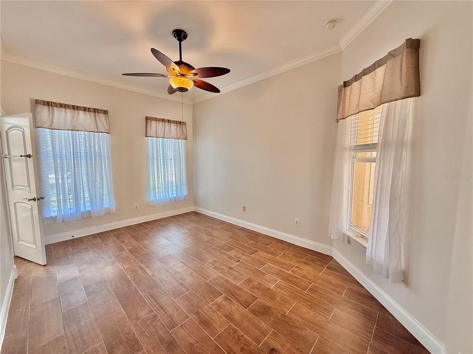 For Sale: $1,045,000 (4 beds, 3 baths, 2750 Square Feet)