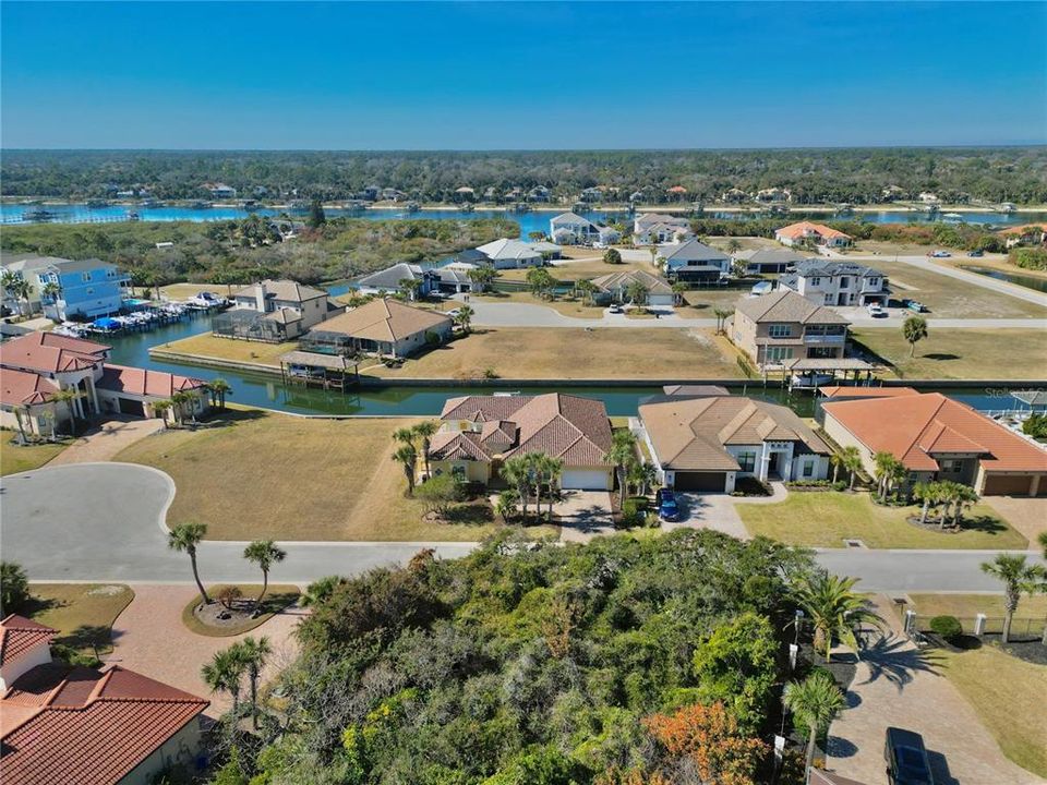 For Sale: $1,045,000 (4 beds, 3 baths, 2750 Square Feet)