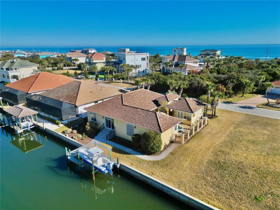For Sale: $1,045,000 (4 beds, 3 baths, 2750 Square Feet)