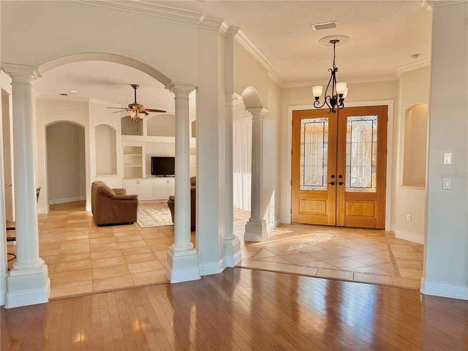 For Sale: $1,045,000 (4 beds, 3 baths, 2750 Square Feet)