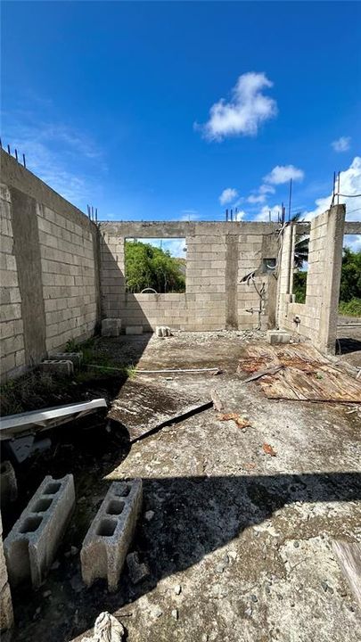 En Venta: $449,000 (4 camas, 2 baños, 1584 Pies cuadrados)