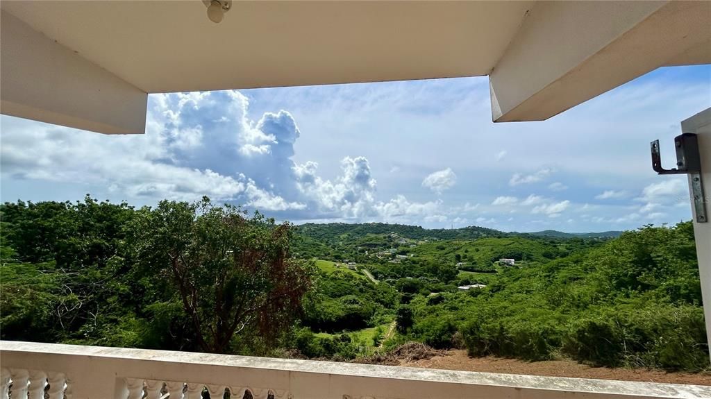 En Venta: $449,000 (4 camas, 2 baños, 1584 Pies cuadrados)