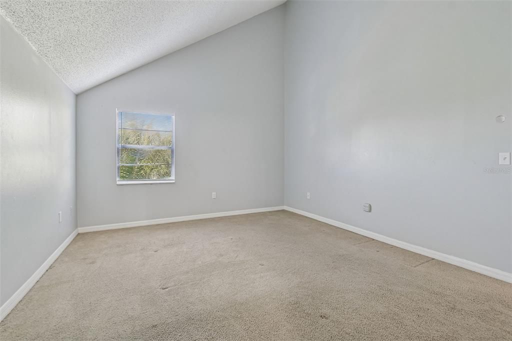 For Sale: $105,000 (1 beds, 1 baths, 854 Square Feet)