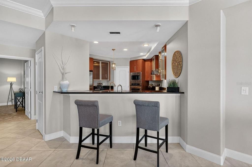 For Sale: $799,000 (2 beds, 2 baths, 2136 Square Feet)