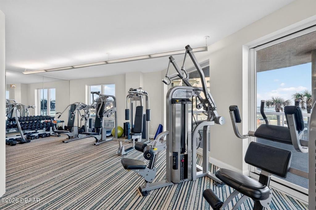For Sale: $799,000 (2 beds, 2 baths, 2136 Square Feet)