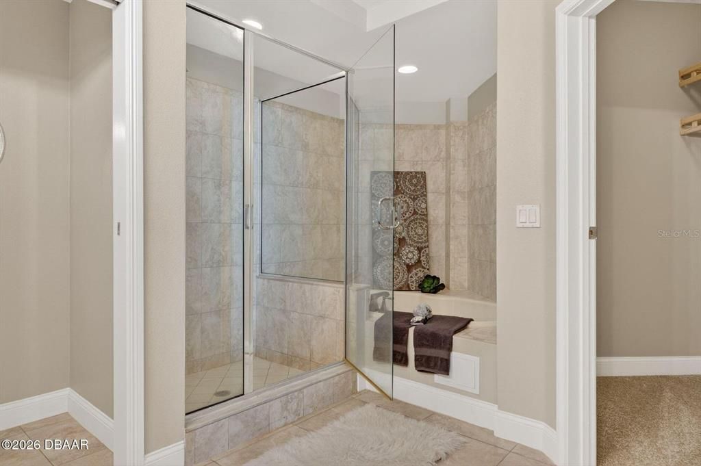 For Sale: $799,000 (2 beds, 2 baths, 2136 Square Feet)