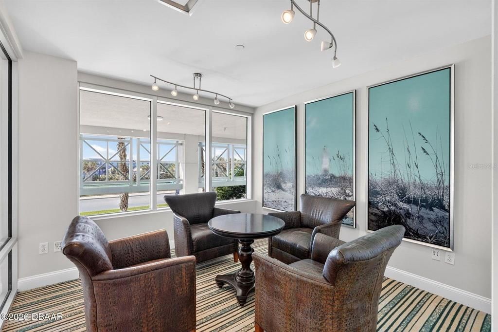 For Sale: $799,000 (2 beds, 2 baths, 2136 Square Feet)