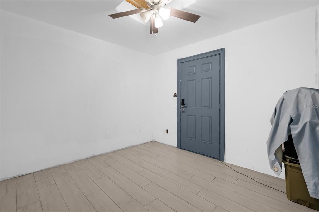 Activo con contrato: $125,000 (3 camas, 2 baños, 1008 Pies cuadrados)