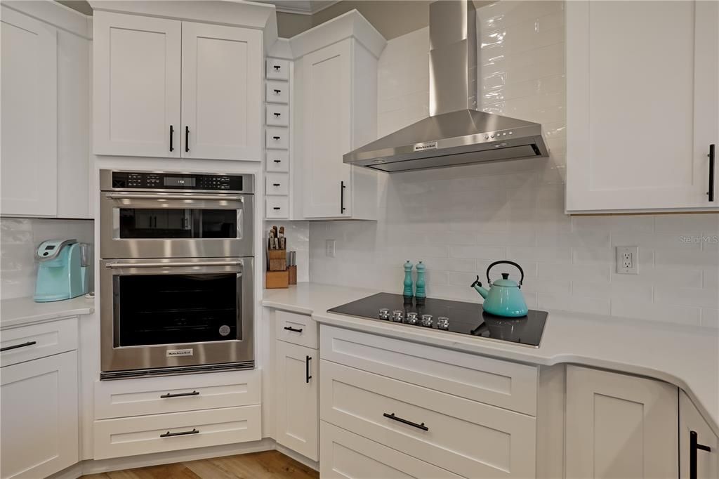 For Sale: $750,000 (5 beds, 4 baths, 3316 Square Feet)