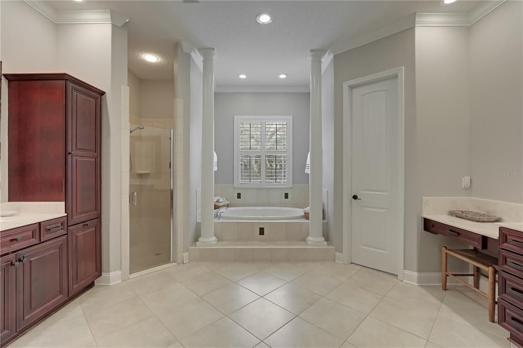 For Sale: $750,000 (5 beds, 4 baths, 3316 Square Feet)