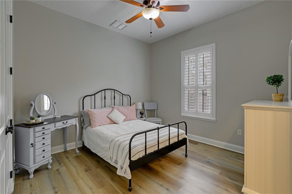 For Sale: $750,000 (5 beds, 4 baths, 3316 Square Feet)
