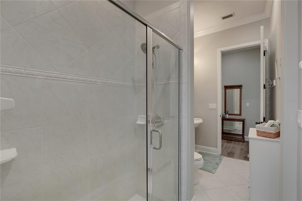 For Sale: $750,000 (5 beds, 4 baths, 3316 Square Feet)