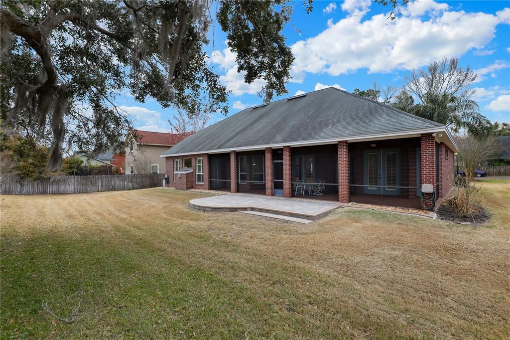 For Sale: $750,000 (5 beds, 4 baths, 3316 Square Feet)