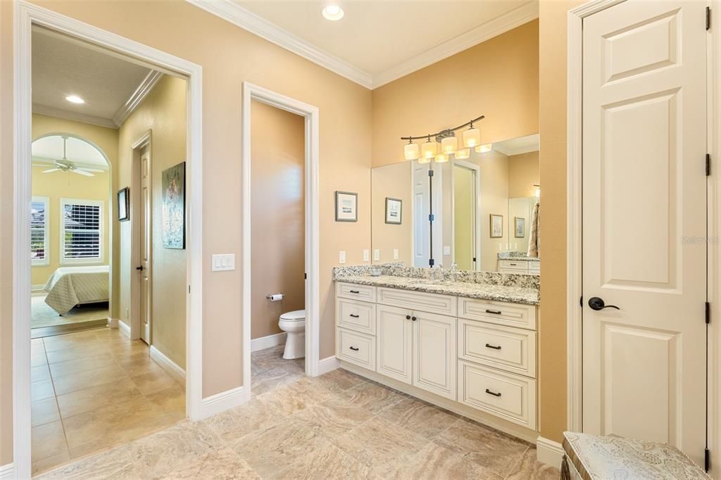 For Sale: $1,230,000 (3 beds, 3 baths, 2886 Square Feet)