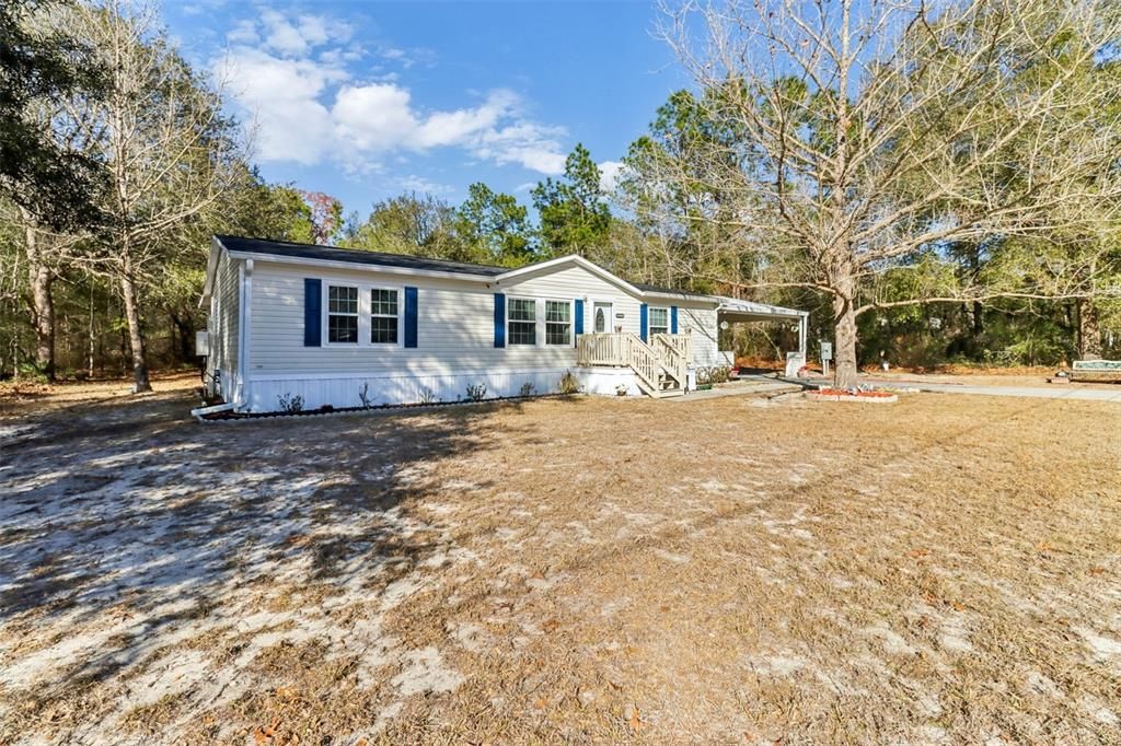 For Sale: $159,900 (3 beds, 2 baths, 1296 Square Feet)