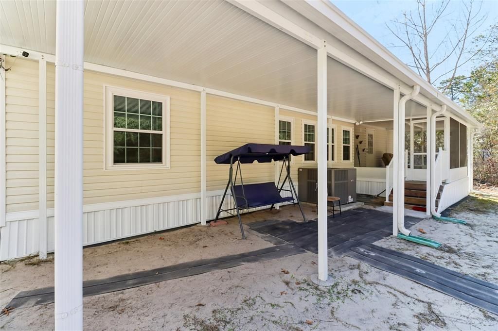 For Sale: $159,900 (3 beds, 2 baths, 1296 Square Feet)