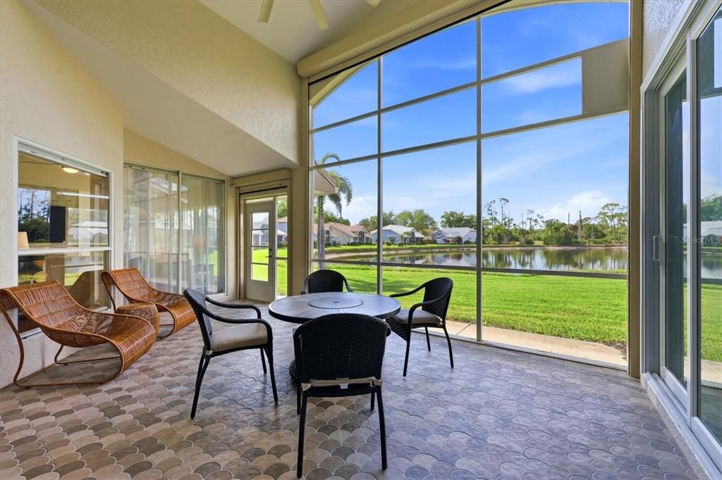 Active With Contract: $399,000 (2 beds, 2 baths, 2029 Square Feet)
