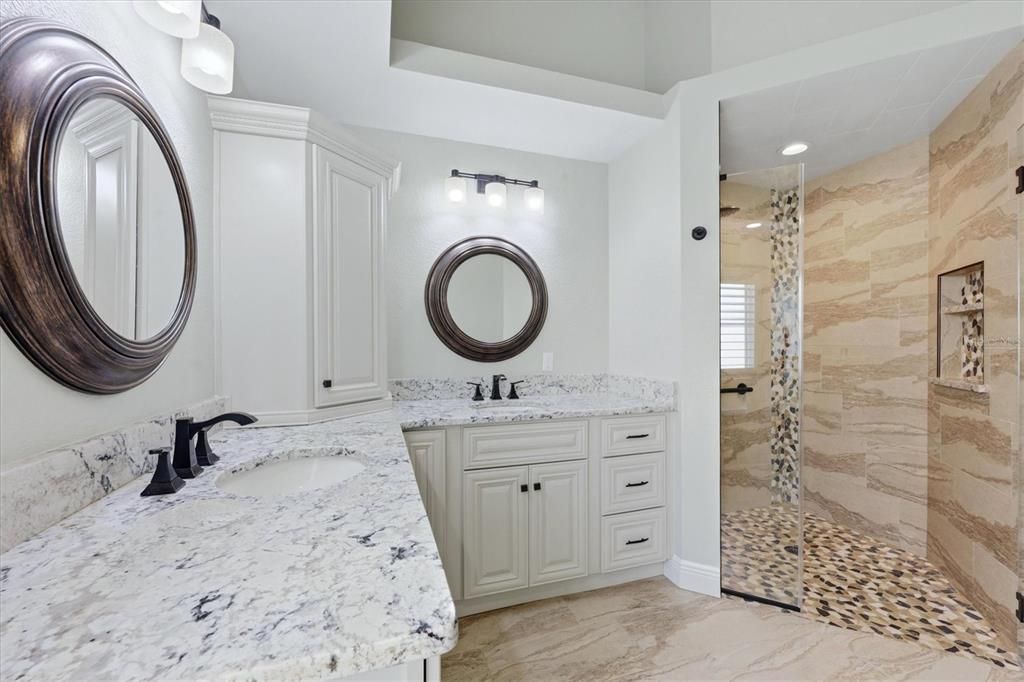 Active With Contract: $399,000 (2 beds, 2 baths, 2029 Square Feet)