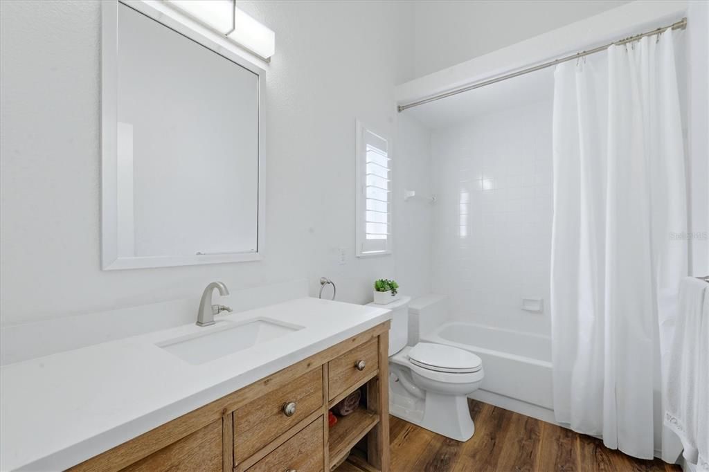 Active With Contract: $399,000 (2 beds, 2 baths, 2029 Square Feet)