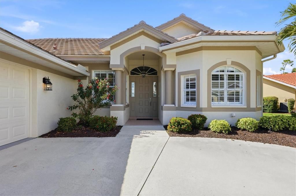 Active With Contract: $399,000 (2 beds, 2 baths, 2029 Square Feet)
