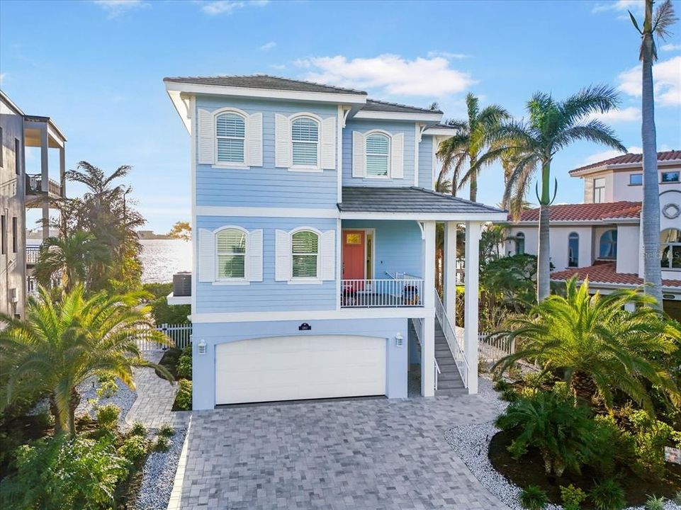 На продажу: $3,199,000 (4 спален, 3 ванн, 2798 Квадратных фут)