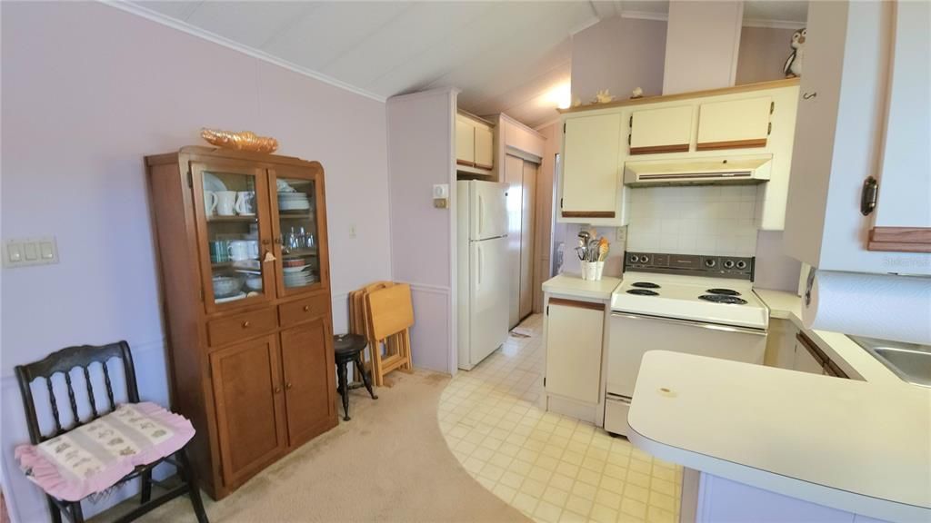 На продажу: $90,000 (2 спален, 1 ванн, 800 Квадратных фут)