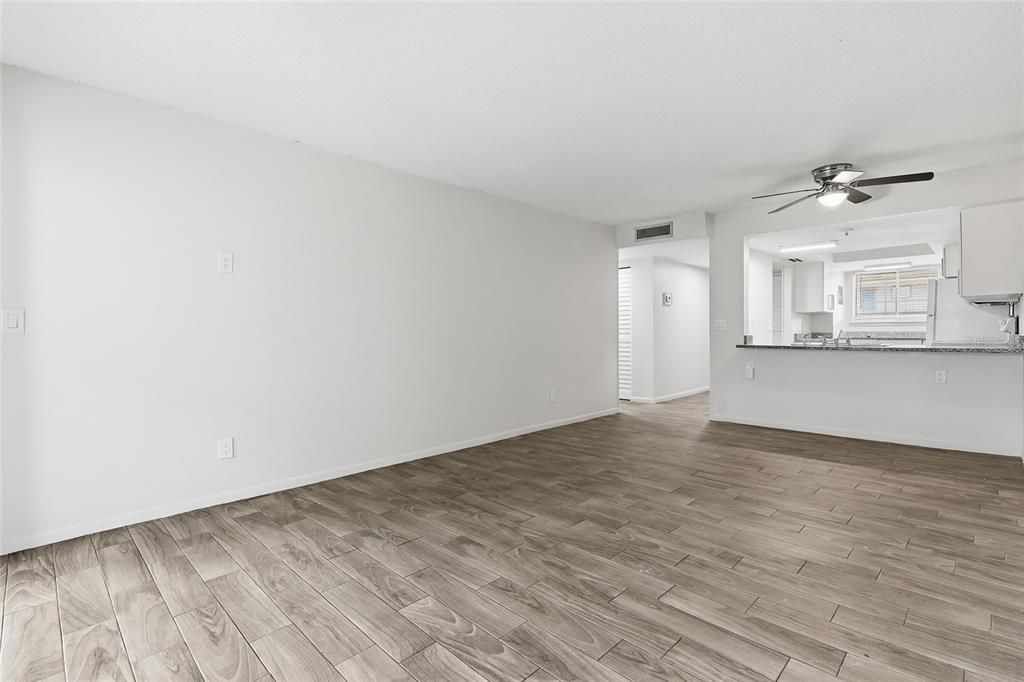 En Venta: $110,000 (2 camas, 2 baños, 1068 Pies cuadrados)