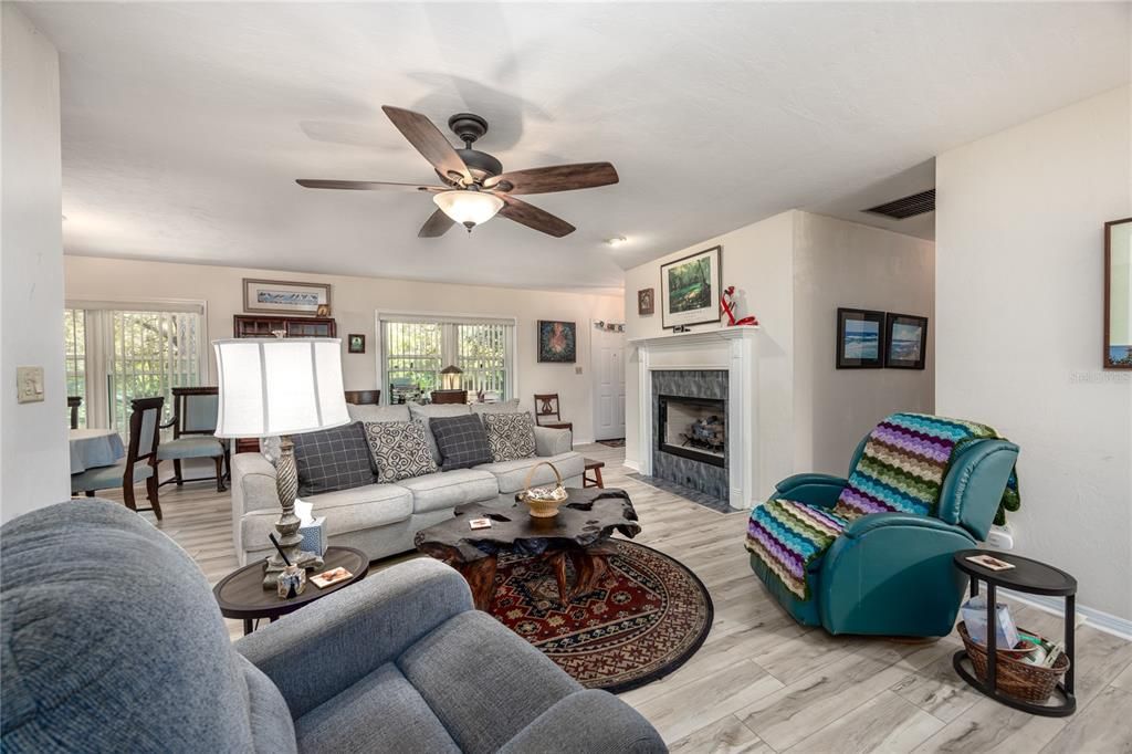 For Sale: $650,000 (3 beds, 2 baths, 1897 Square Feet)