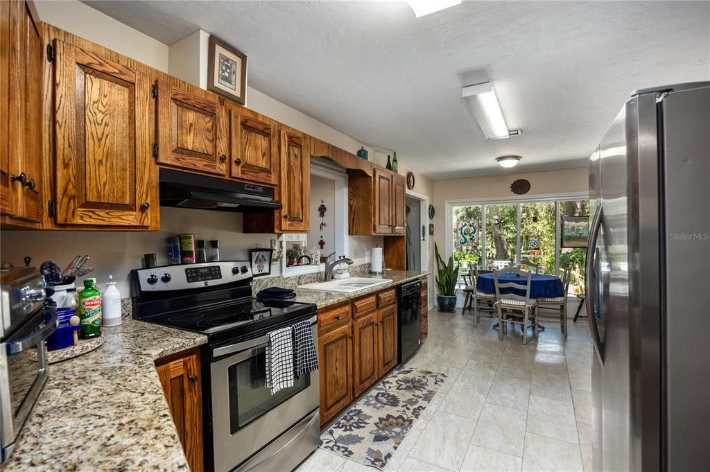 For Sale: $650,000 (3 beds, 2 baths, 1897 Square Feet)