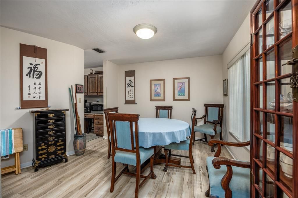 For Sale: $650,000 (3 beds, 2 baths, 1897 Square Feet)