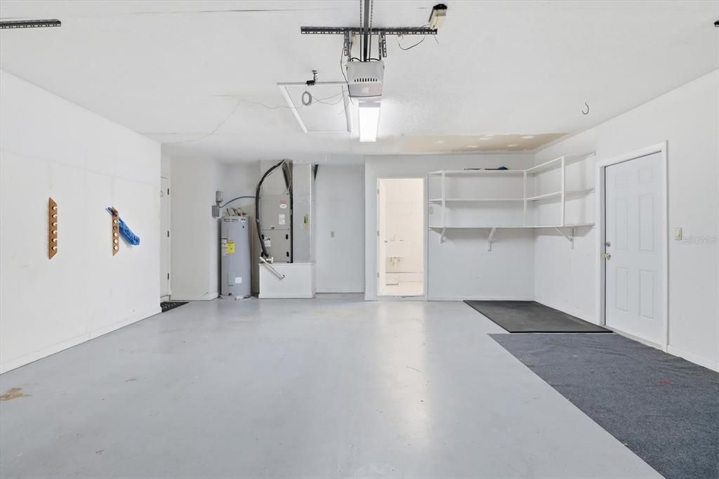 For Sale: $219,999 (2 beds, 2 baths, 1839 Square Feet)
