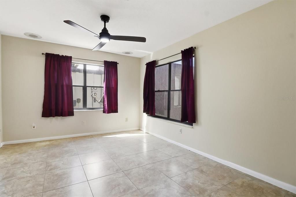 For Sale: $219,999 (2 beds, 2 baths, 1839 Square Feet)