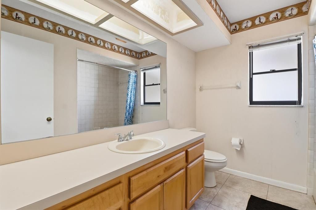 For Sale: $219,999 (2 beds, 2 baths, 1839 Square Feet)