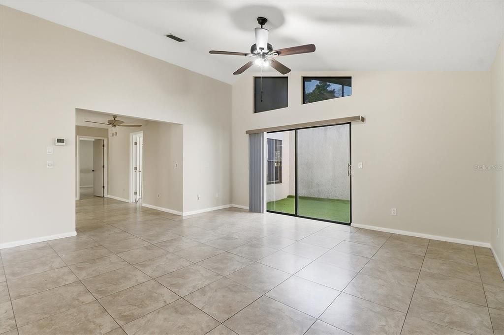 For Sale: $219,999 (2 beds, 2 baths, 1839 Square Feet)