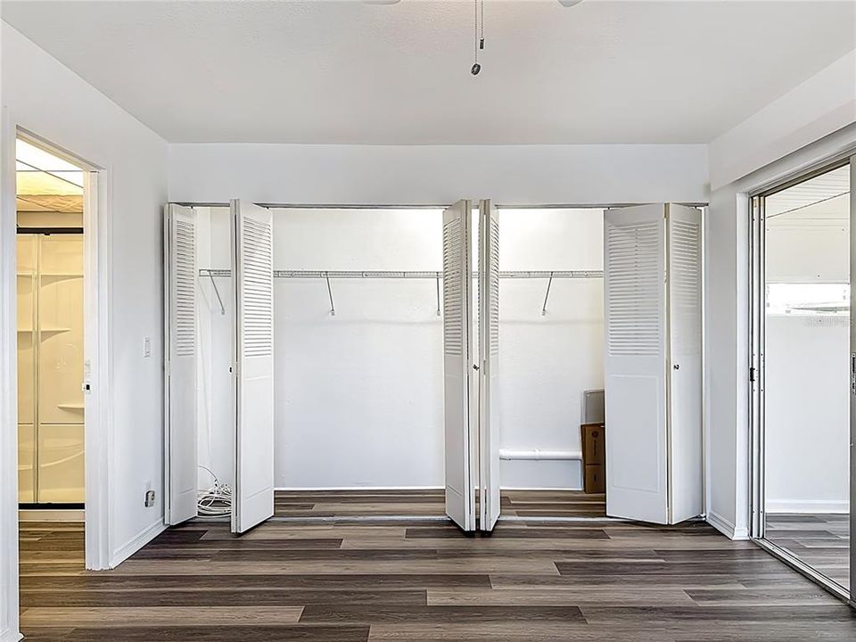 For Sale: $98,000 (1 beds, 1 baths, 800 Square Feet)