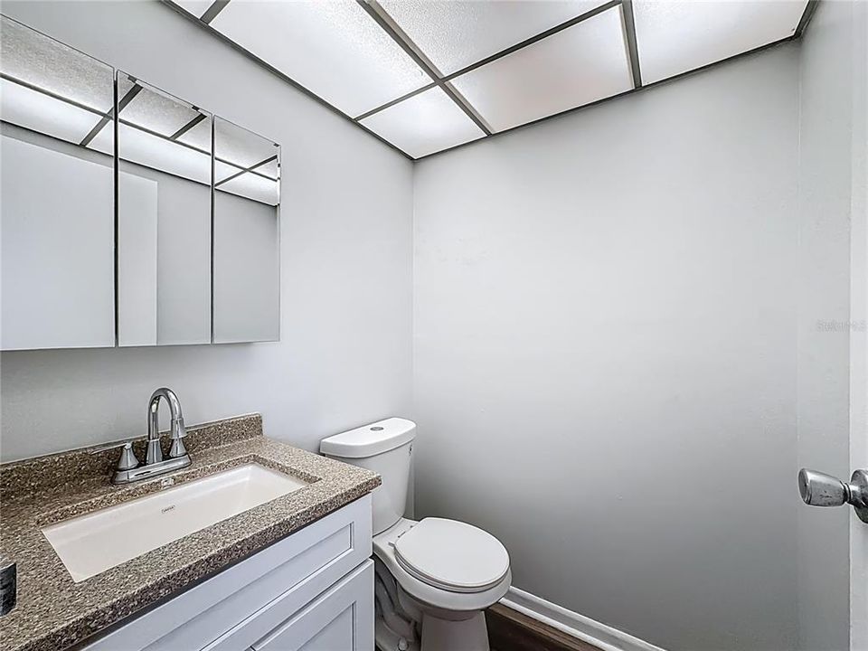 For Sale: $98,000 (1 beds, 1 baths, 800 Square Feet)