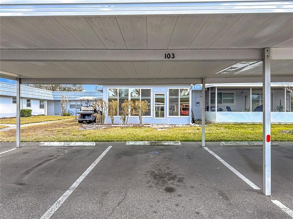 For Sale: $98,000 (1 beds, 1 baths, 800 Square Feet)