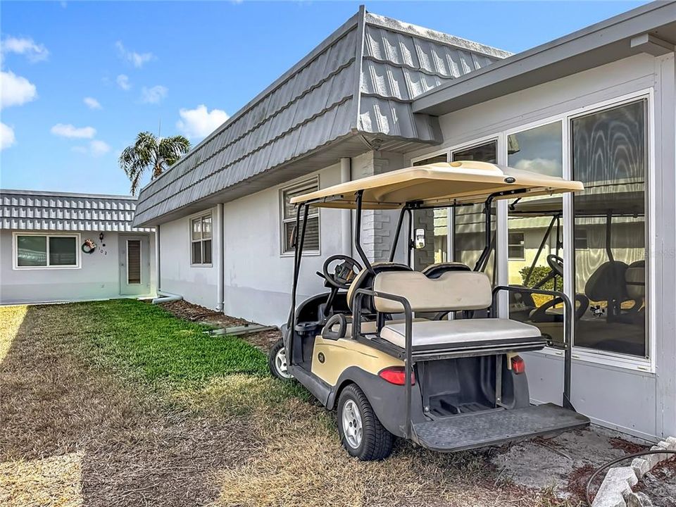 For Sale: $98,000 (1 beds, 1 baths, 800 Square Feet)