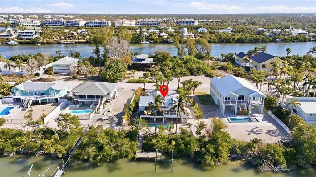 На продажу: $1,075,000 (3 спален, 3 ванн, 1347 Квадратных фут)