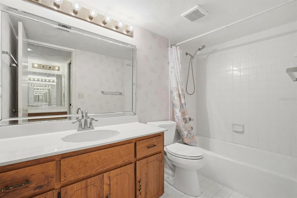 En Venta: $375,000 (2 camas, 2 baños, 1287 Pies cuadrados)