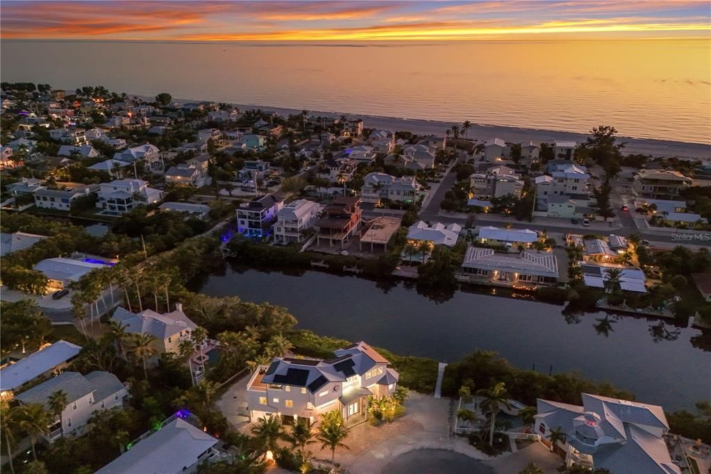 En Venta: $3,995,000 (4 camas, 3 baños, 3755 Pies cuadrados)