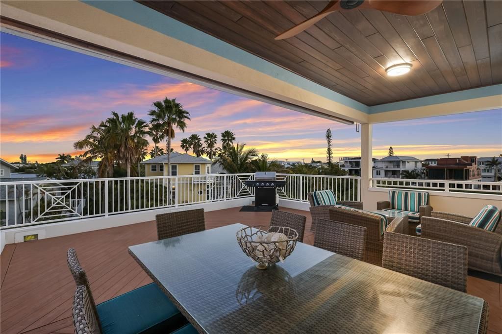 En Venta: $3,995,000 (4 camas, 3 baños, 3755 Pies cuadrados)