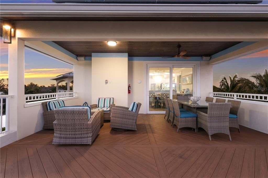 En Venta: $3,995,000 (4 camas, 3 baños, 3755 Pies cuadrados)