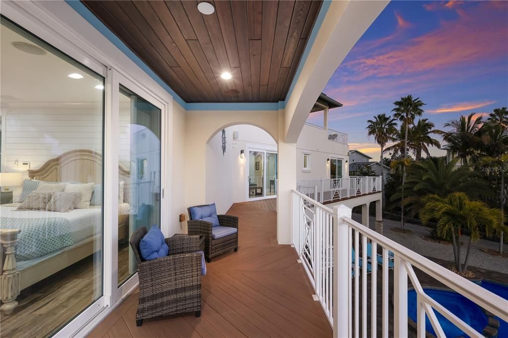 En Venta: $3,995,000 (4 camas, 3 baños, 3755 Pies cuadrados)