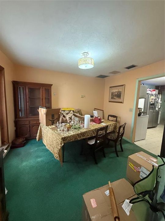 Activo con contrato: $199,900 (4 camas, 3 baños, 2593 Pies cuadrados)
