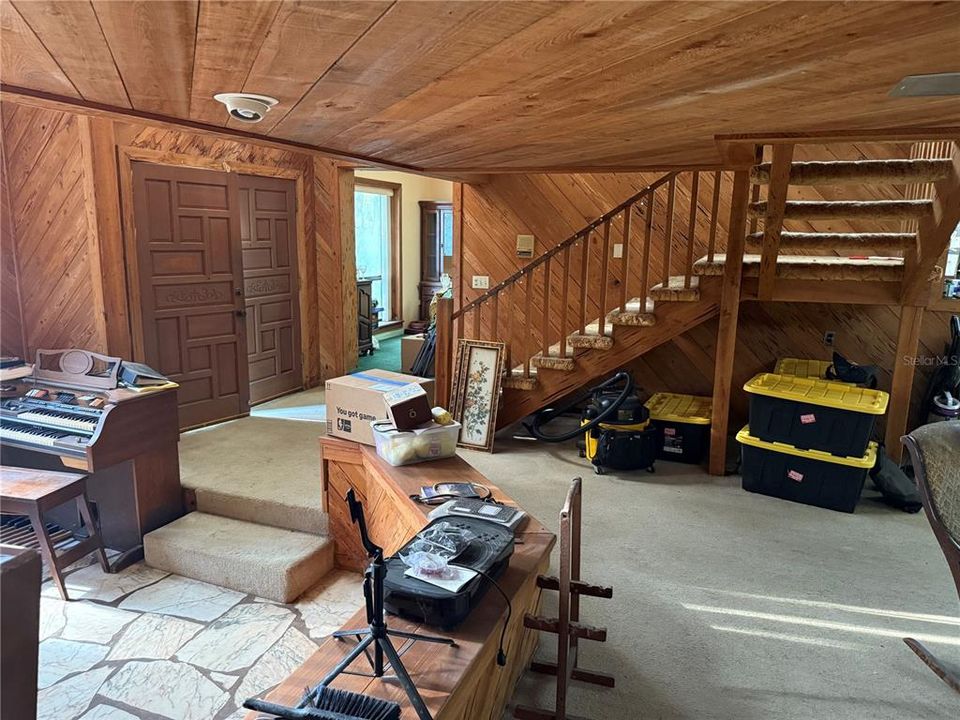 Activo con contrato: $199,900 (4 camas, 3 baños, 2593 Pies cuadrados)