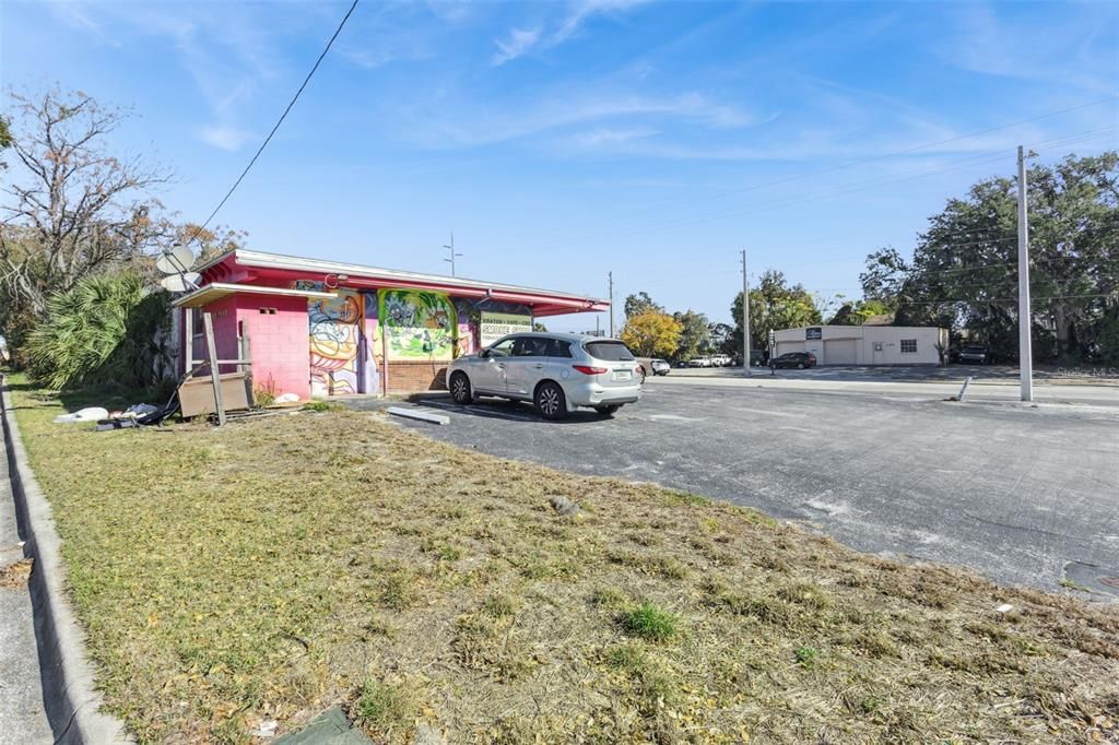 For Sale: $750,000 (0 beds, 0 baths, 3956 Square Feet)