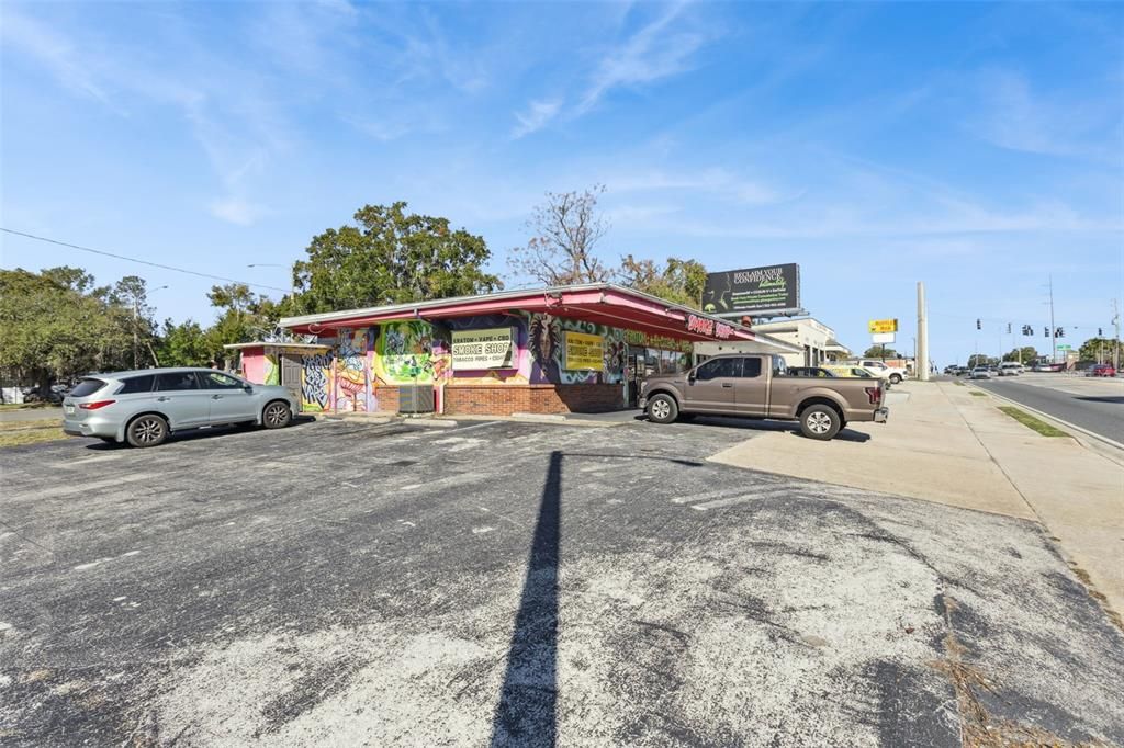 For Sale: $750,000 (0 beds, 0 baths, 3956 Square Feet)