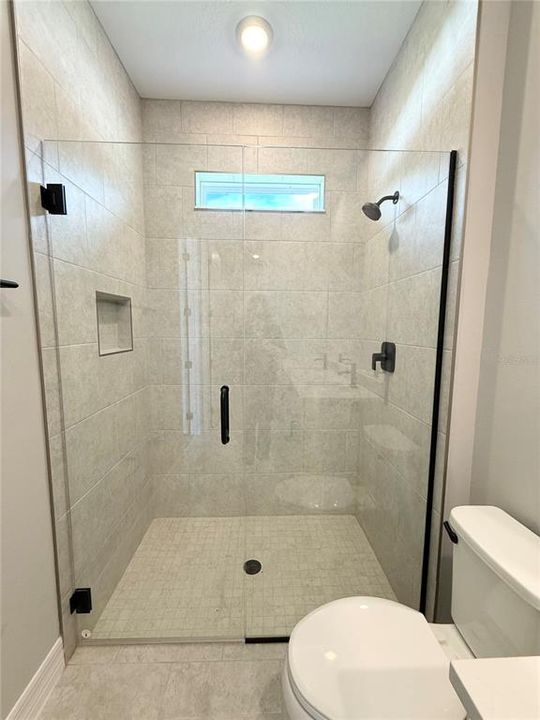 Activo con contrato: $299,900 (3 camas, 2 baños, 1446 Pies cuadrados)